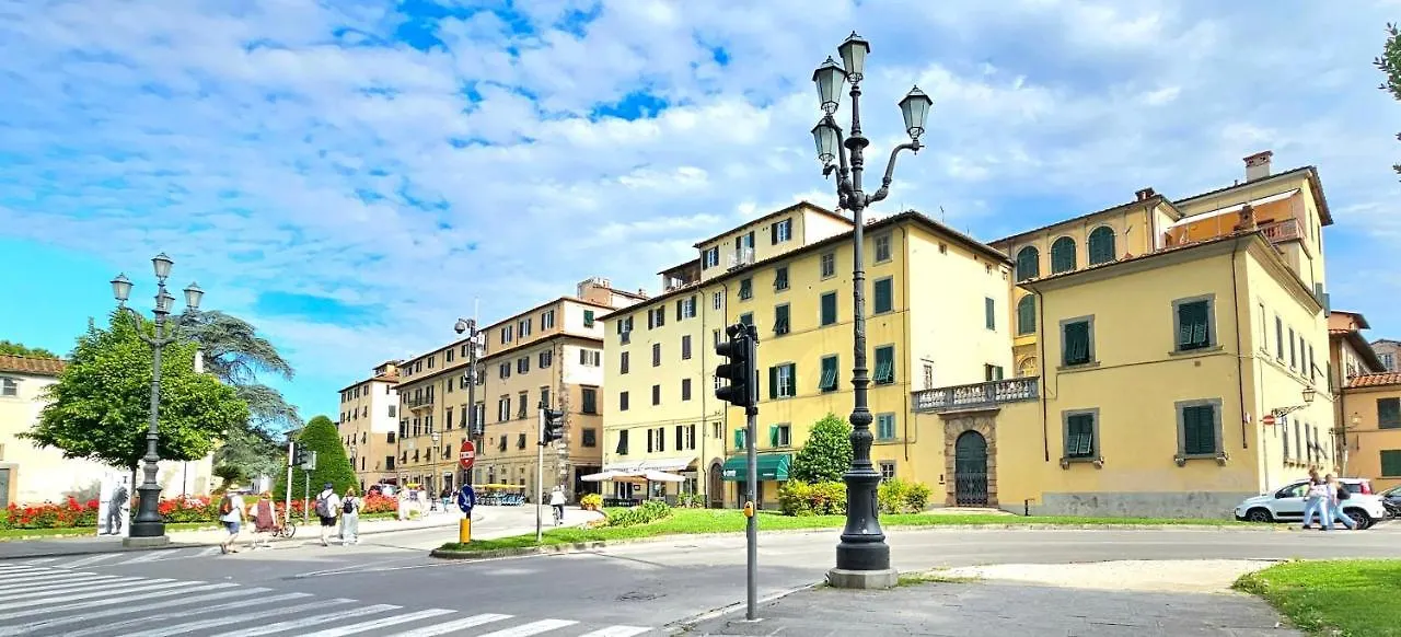 Lucca Walls Dream - Air Cond - Wi-Fi - Panoramic In Front Of The Historical Walls -